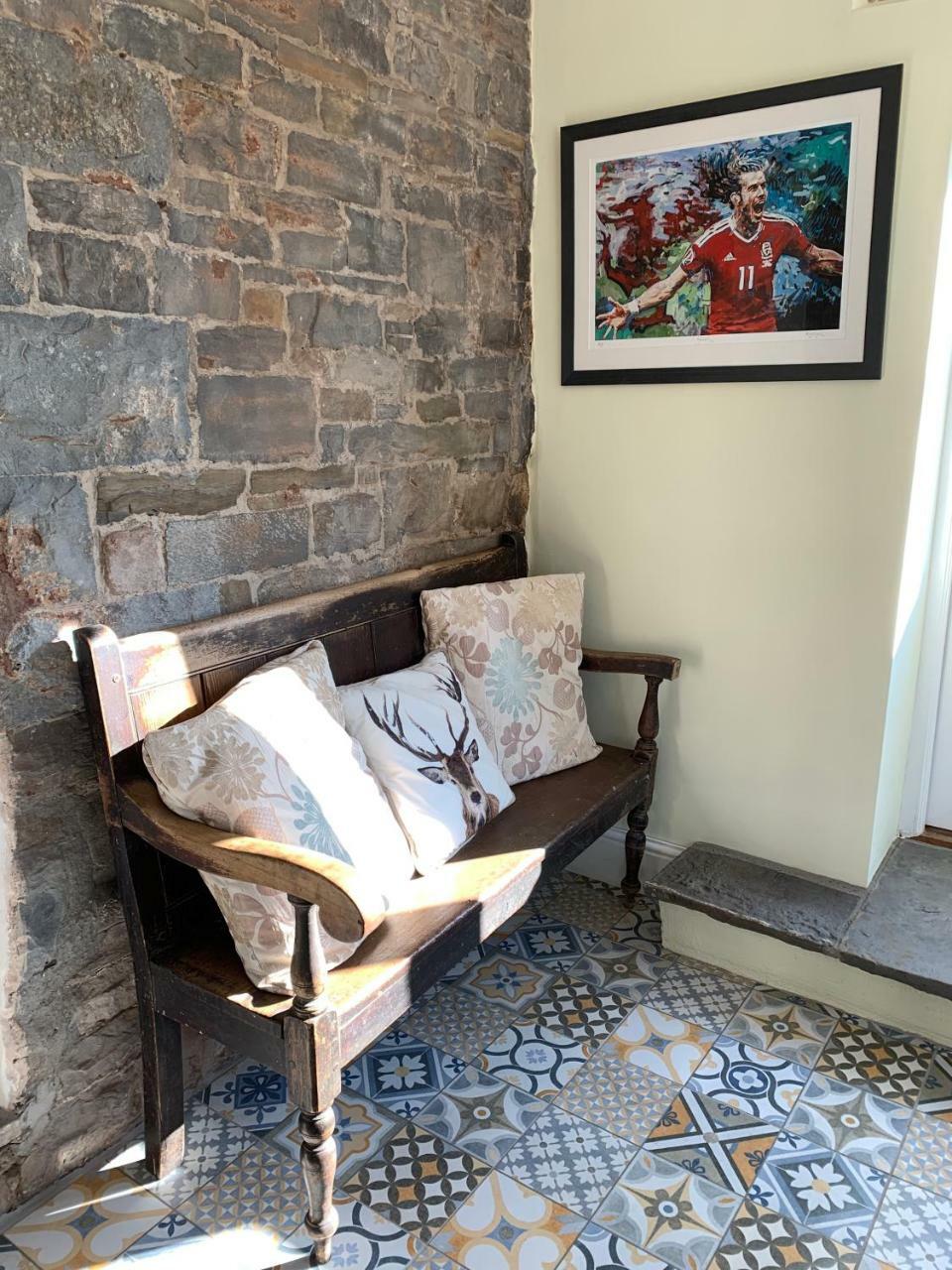 Pontyclerc Farm House Bed And Breakfast Ammanford Kültér fotó